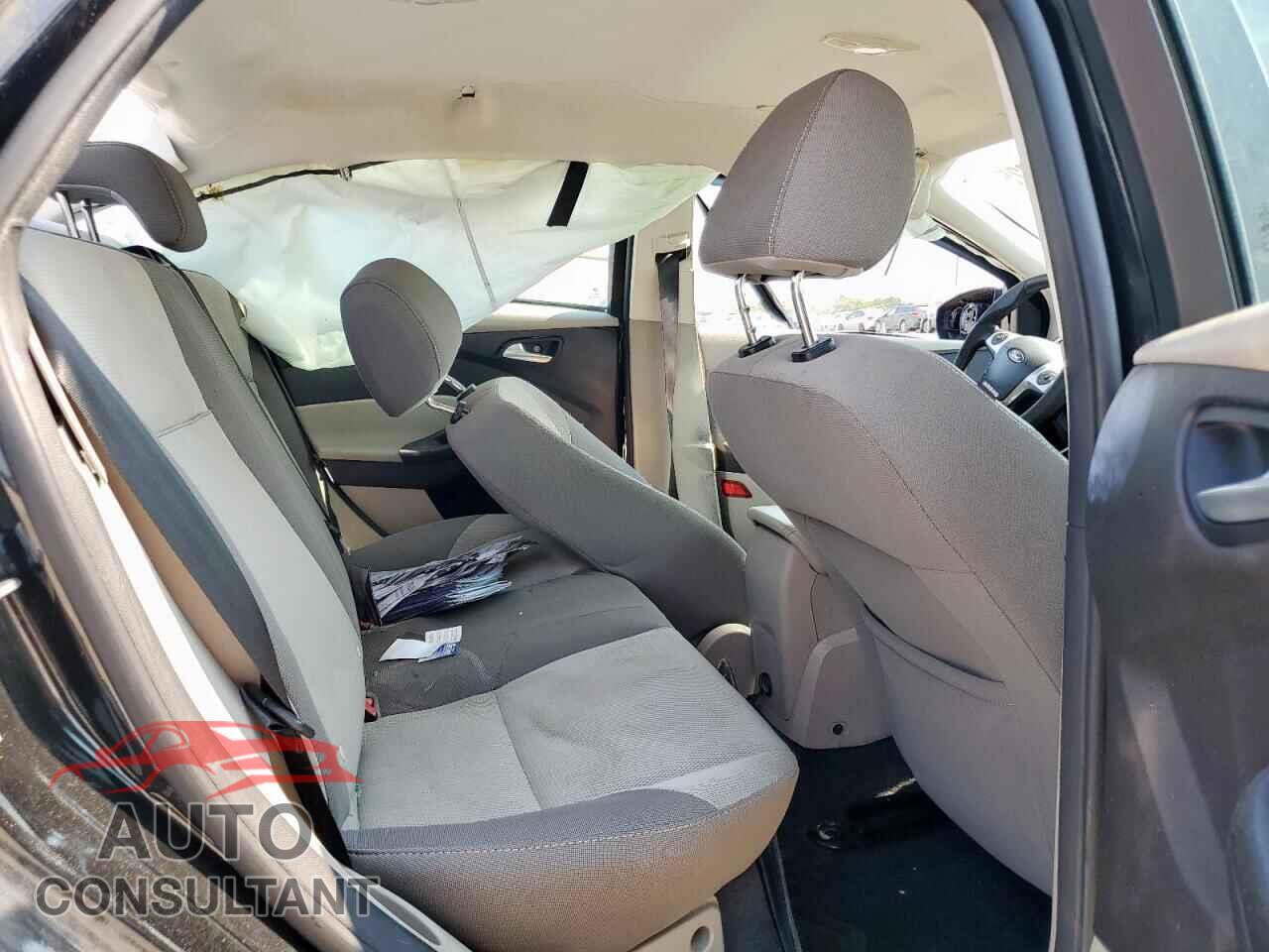 FORD FOCUS 2014 - 1FADP3F20EL218491