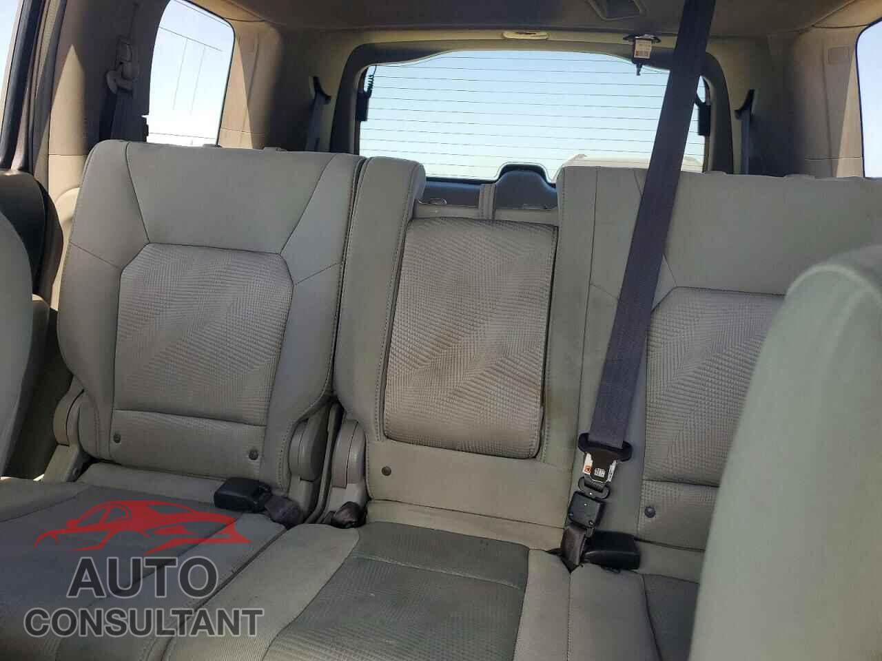 HONDA PILOT 2015 - 5FNYF4H2XFB071036