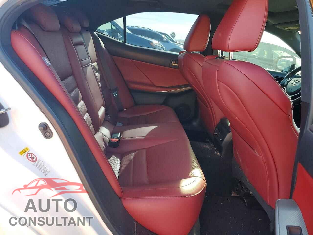 LEXUS IS 2018 - JTHBA1D26J5069592