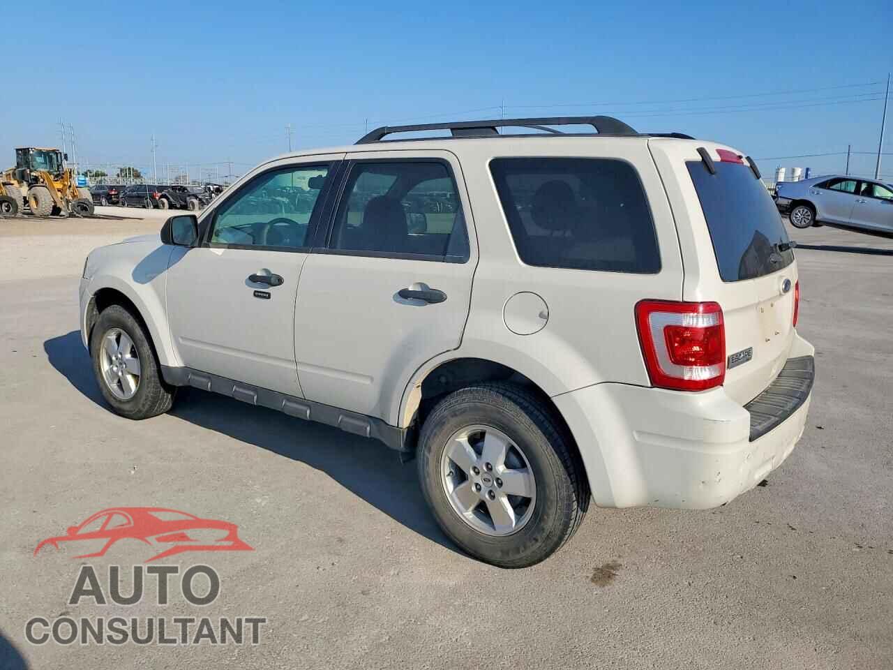 FORD ESCAPE 2011 - 1FMCU0D72BKC10238