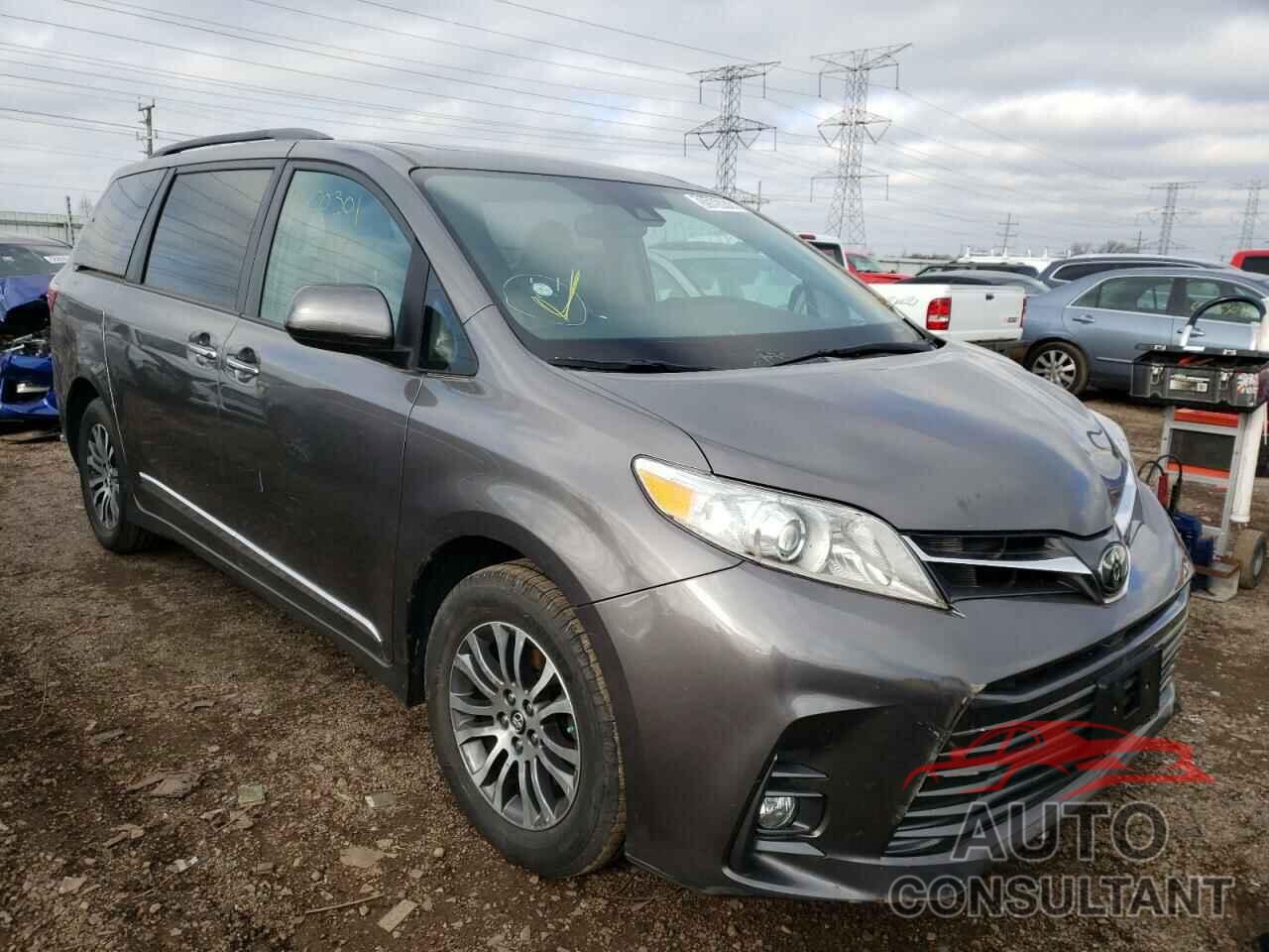 TOYOTA SIENNA 2018 - 5TDYZ3DC5JS963473