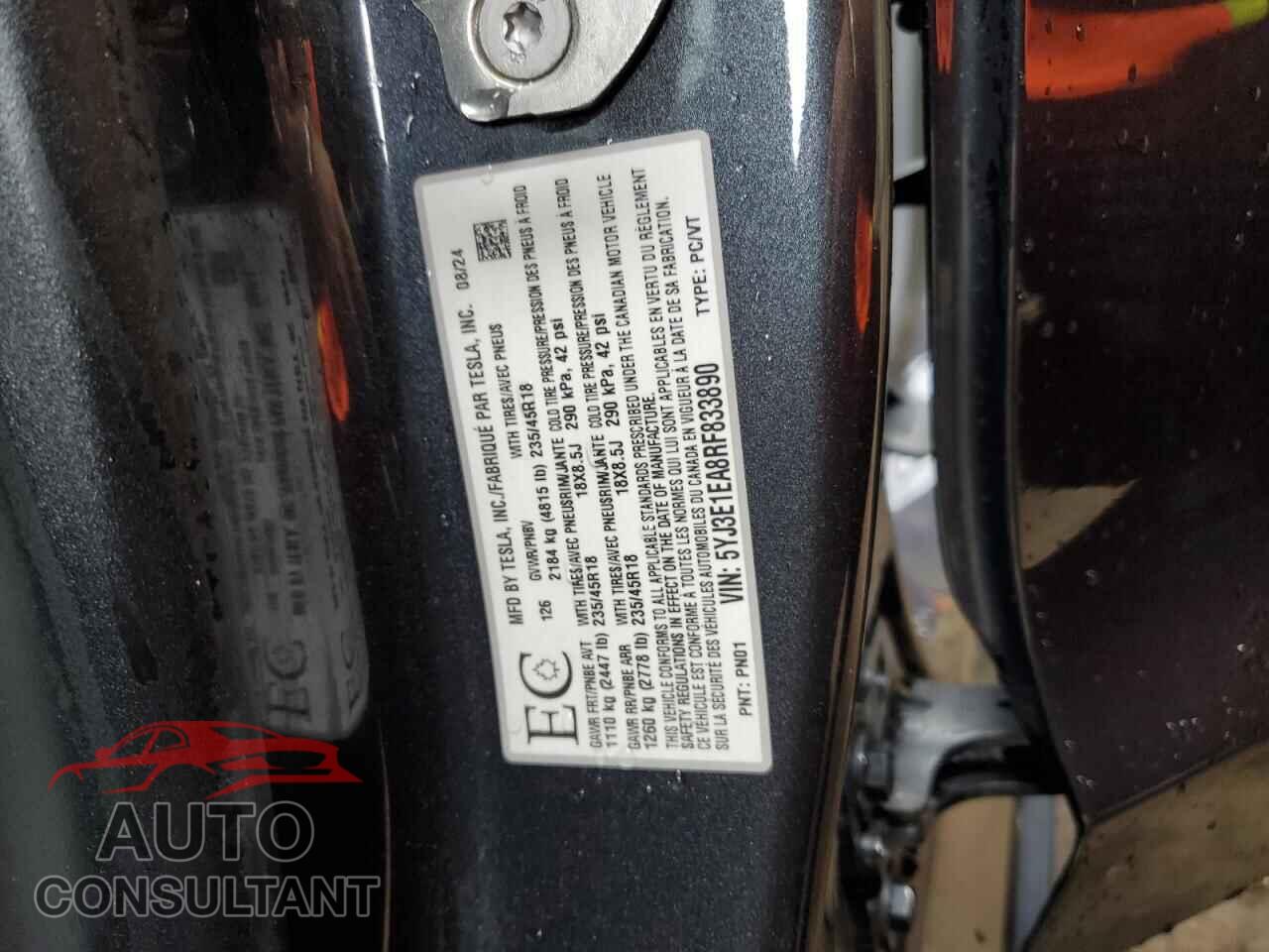 TESLA MODEL 3 2024 - 5YJ3E1EA8RF833890