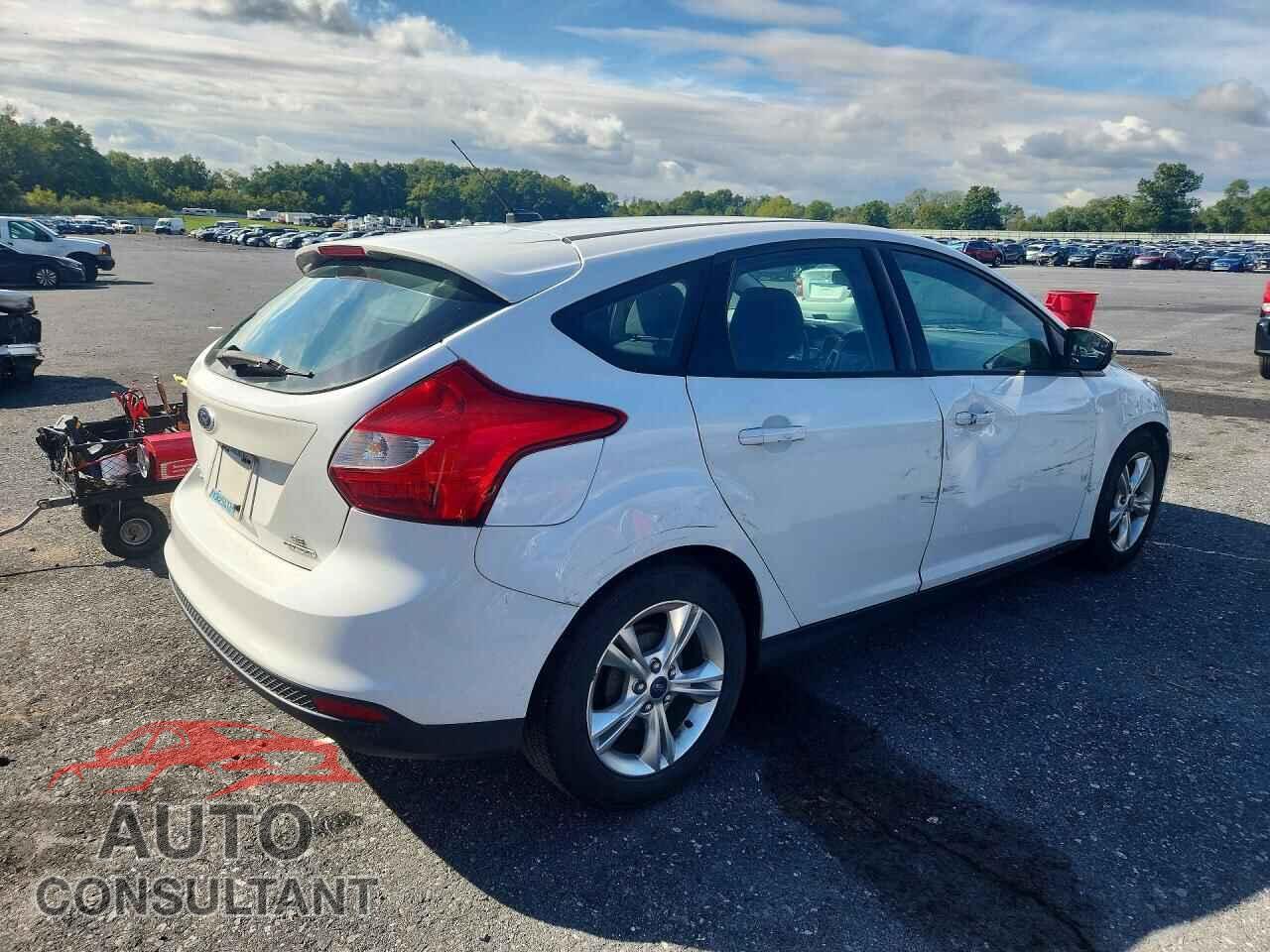 FORD FOCUS 2014 - 1FADP3K23EL177568