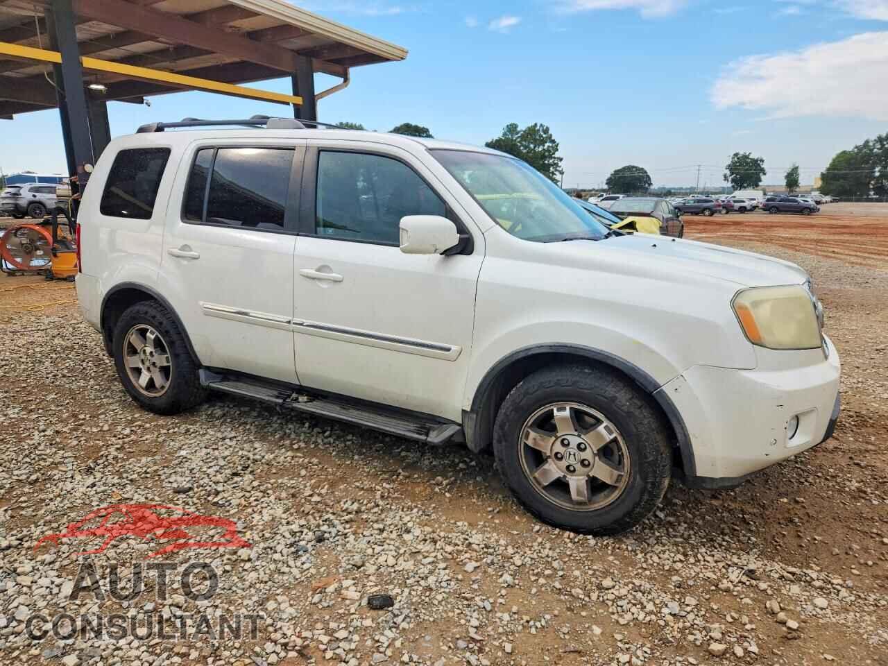 HONDA PILOT 2011 - 5FNYF4H9XBB009773