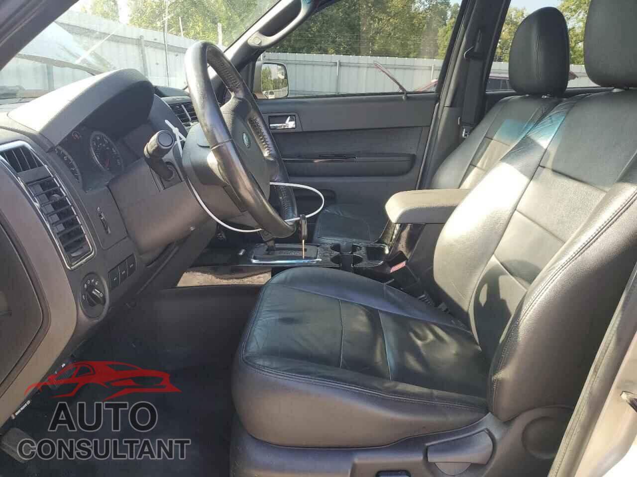 FORD ESCAPE 2010 - 1FMCU9EG2AKC14632