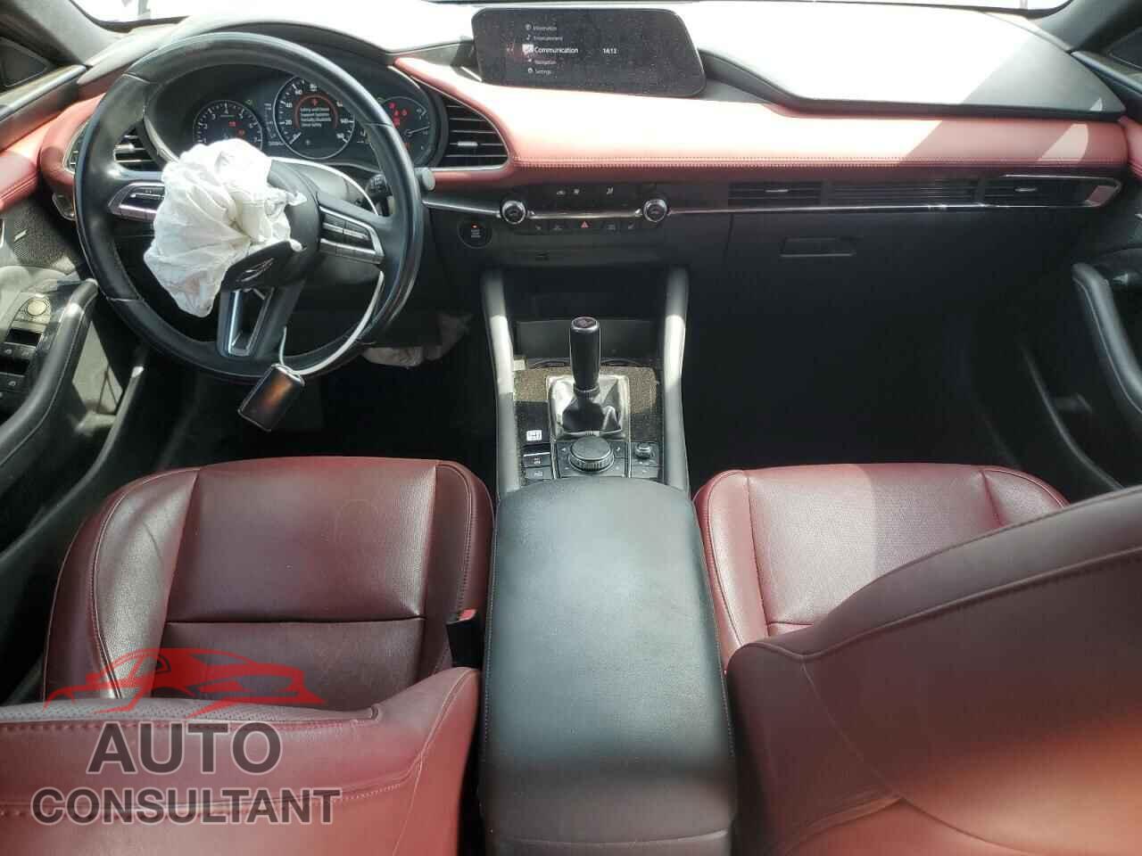 MAZDA 3 2019 - JM1BPANM5K1142198