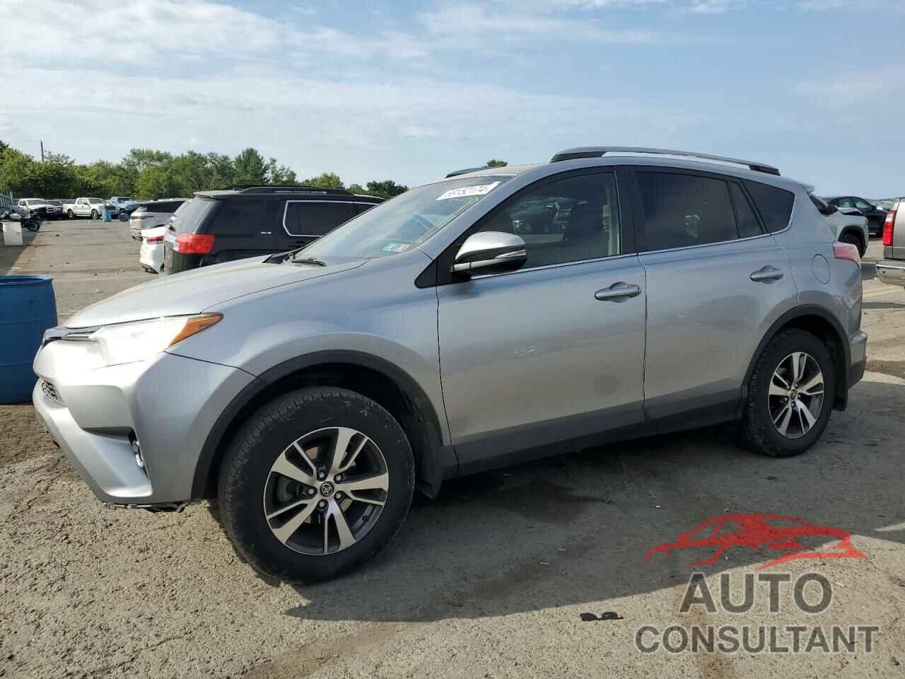 TOYOTA RAV4 2018 - JTMRFREV6JD247466