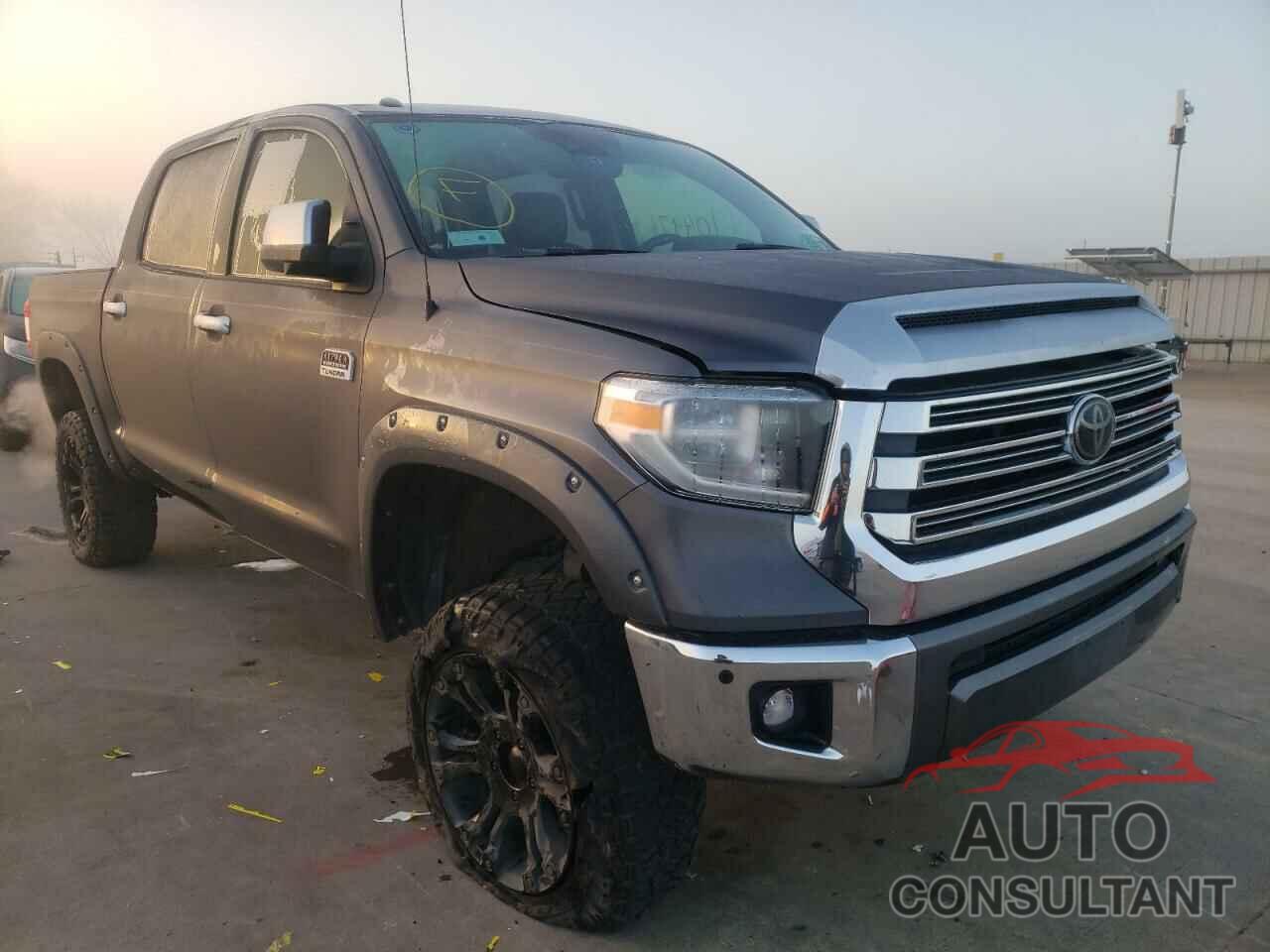 TOYOTA TUNDRA 2019 - 5TFAY5F16KX787511