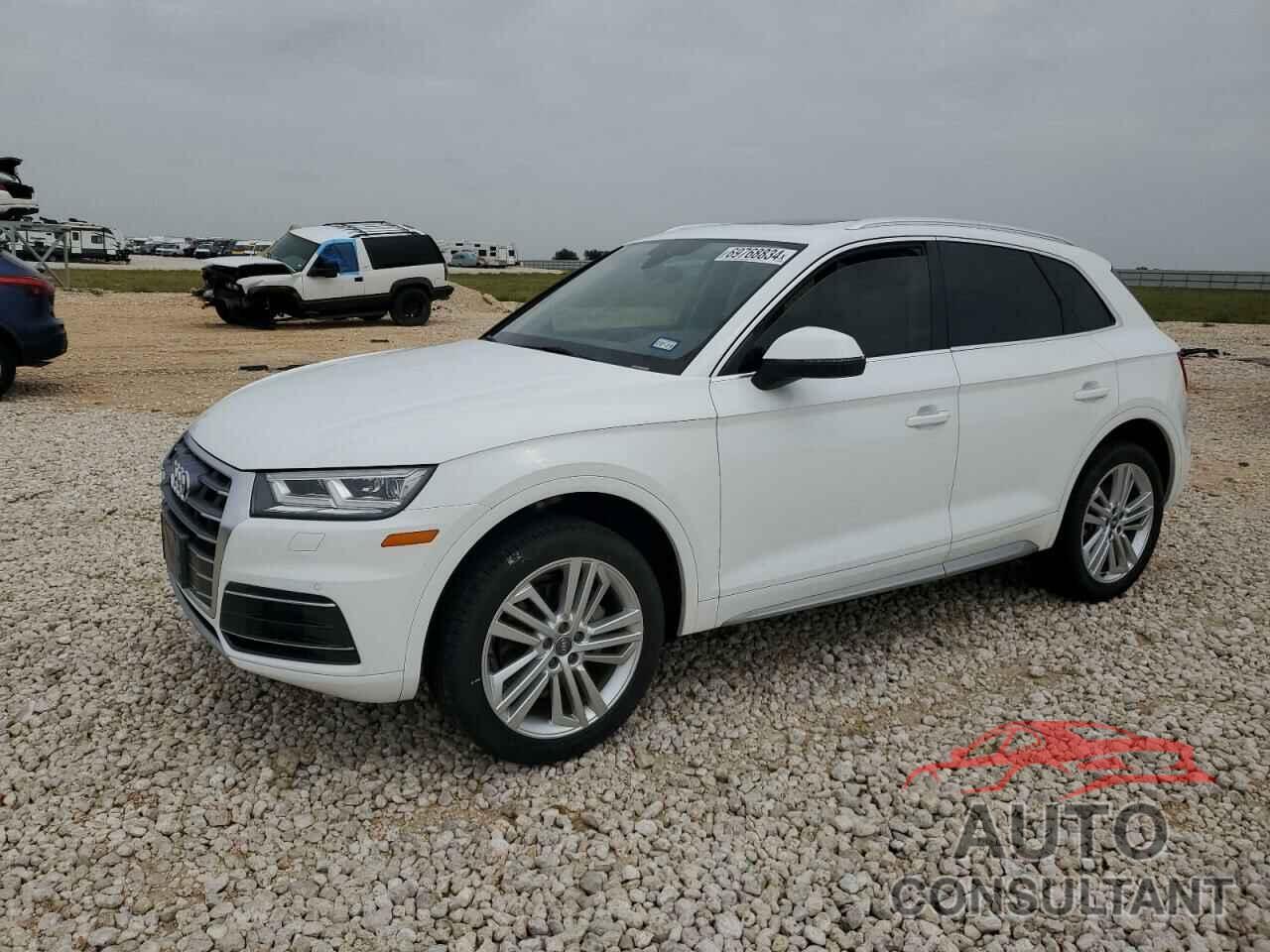 AUDI Q5 2018 - WA1BNAFY2J2041260