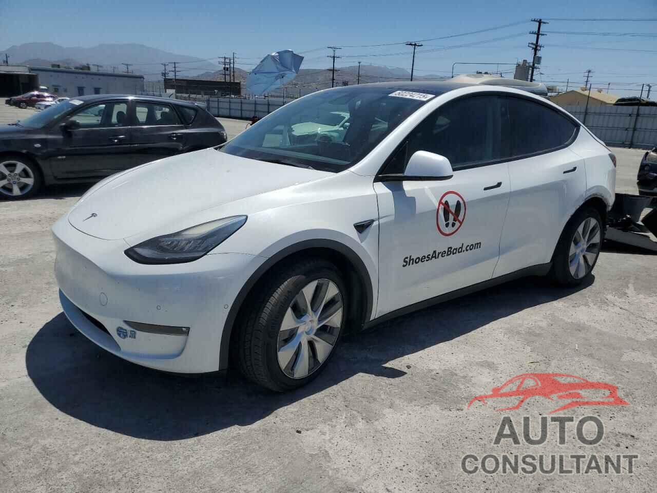 TESLA MODEL Y 2021 - 5YJYGDEE6MF153421