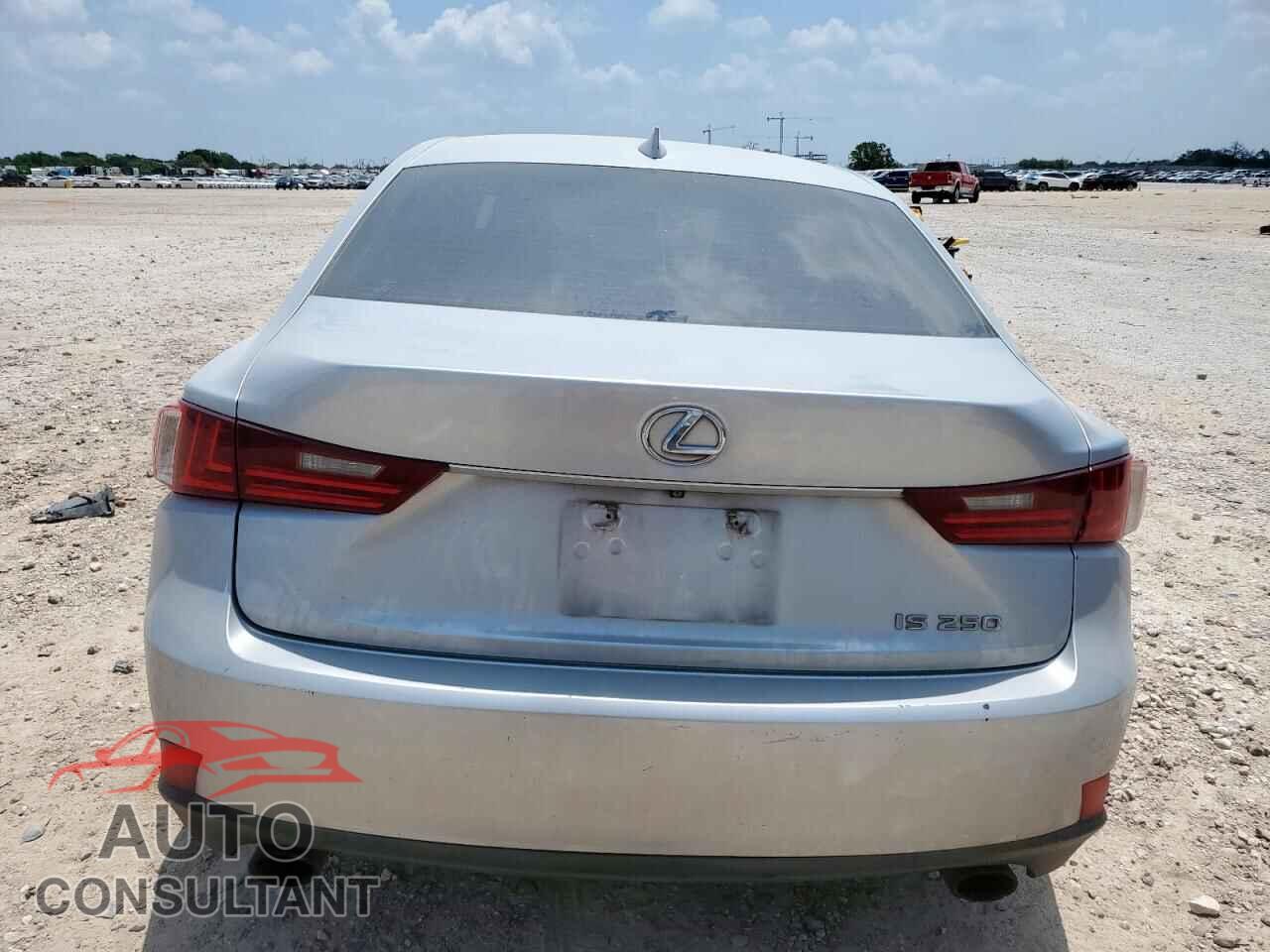 LEXUS IS 2014 - JTHBF1D24E5023086