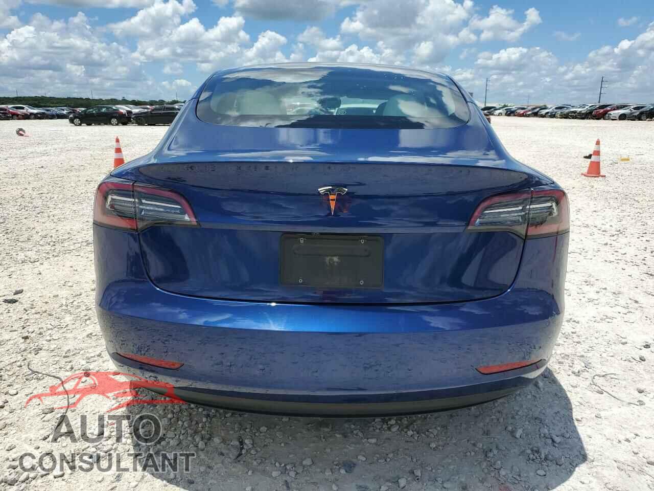 TESLA MODEL 3 2021 - 5YJ3E1EA7MF092138