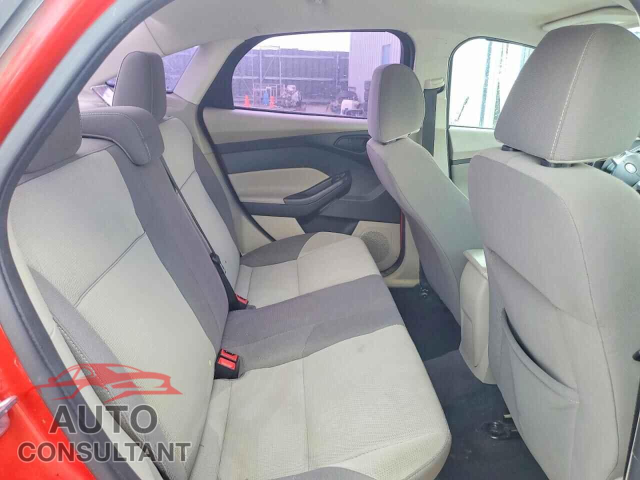 FORD FOCUS 2012 - 1FAHP3F27CL433283