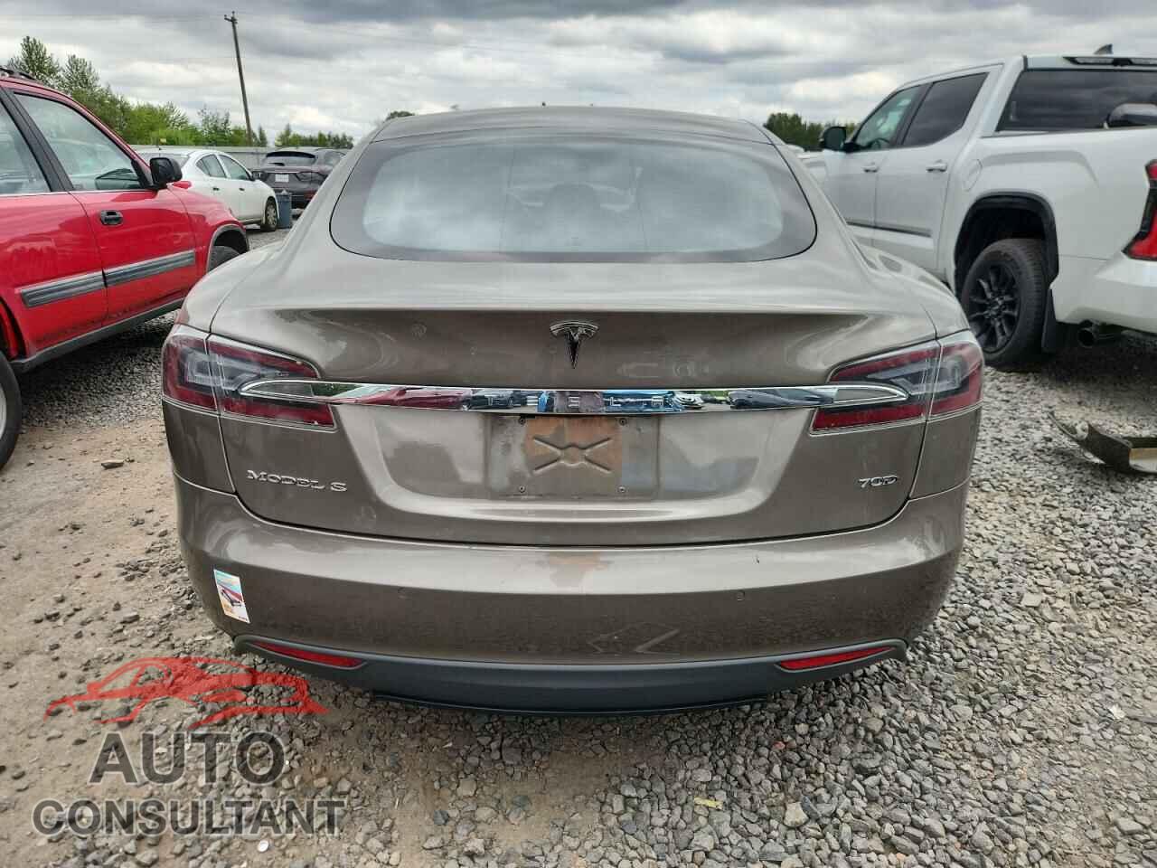 TESLA MODEL S 2015 - 5YJSA1S2XFF084770