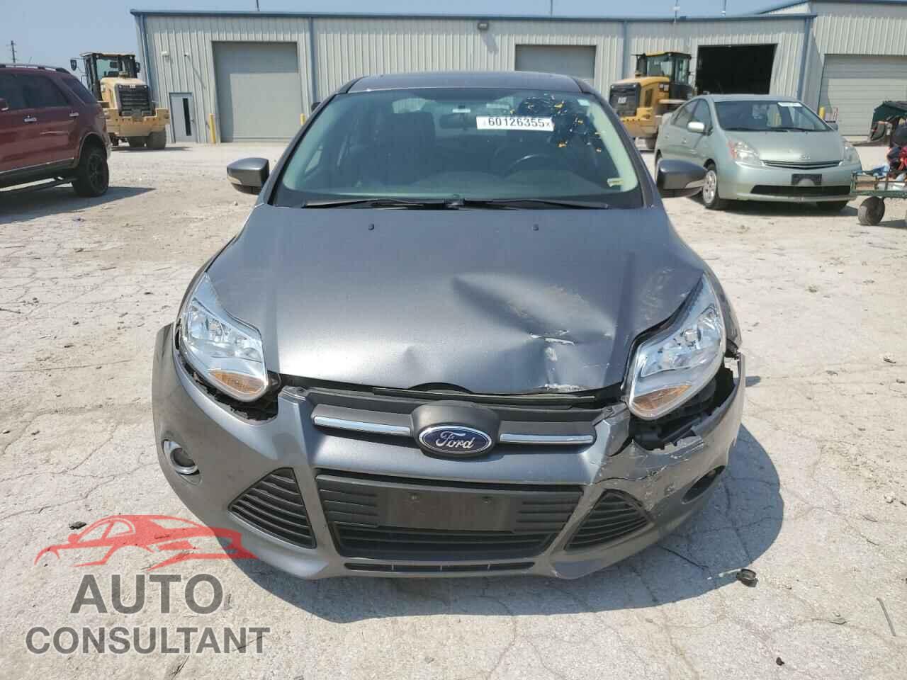 FORD FOCUS 2014 - 1FADP3F21EL452123