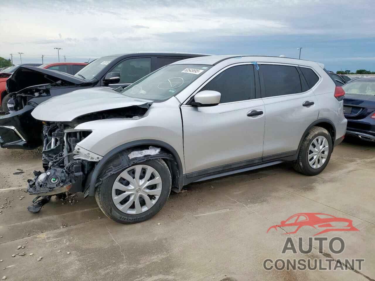 NISSAN ROGUE 2017 - 5N1AT2MT0HC845836
