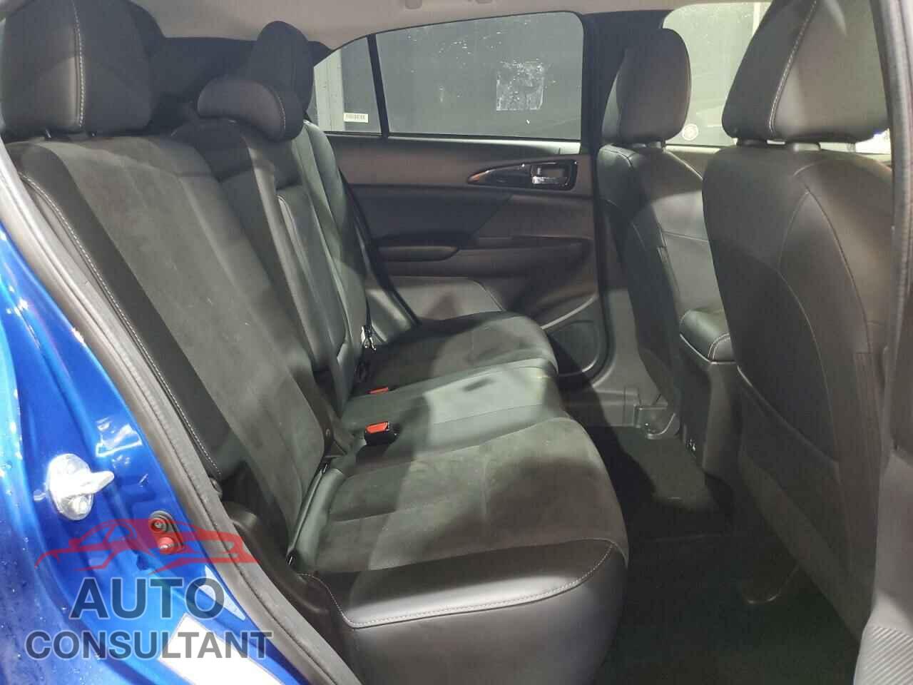MITSUBISHI ECLIPSE 2024 - JA4ATWAA6RZ004630