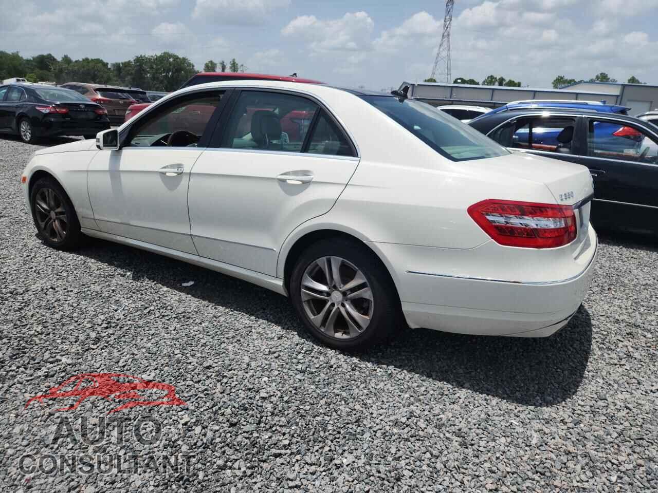 MERCEDES-BENZ E-CLASS 2011 - WDDHF8HB7BA349021