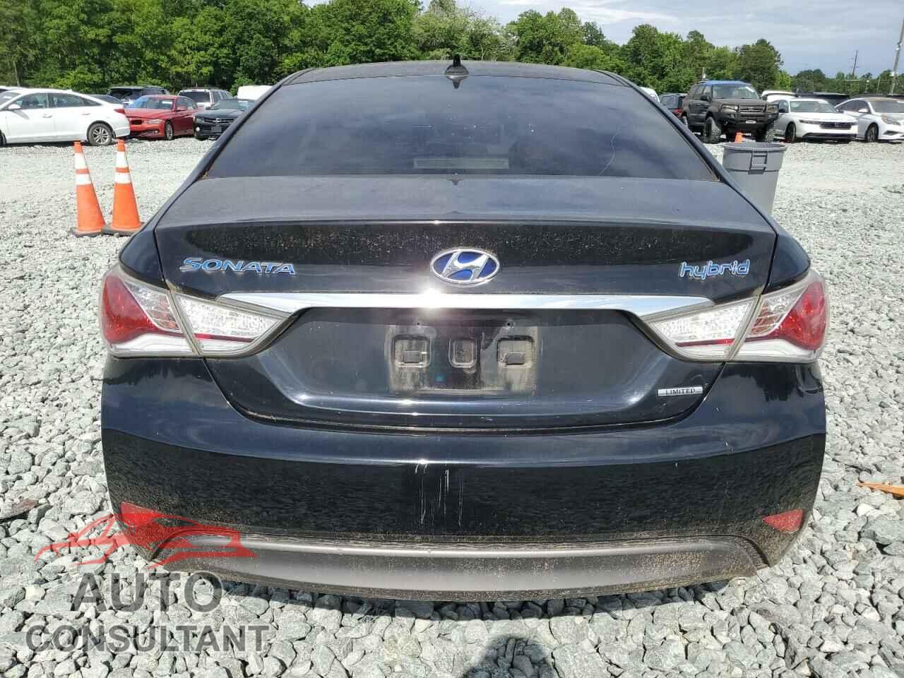 HYUNDAI SONATA 2013 - KMHEC4A42DA073422