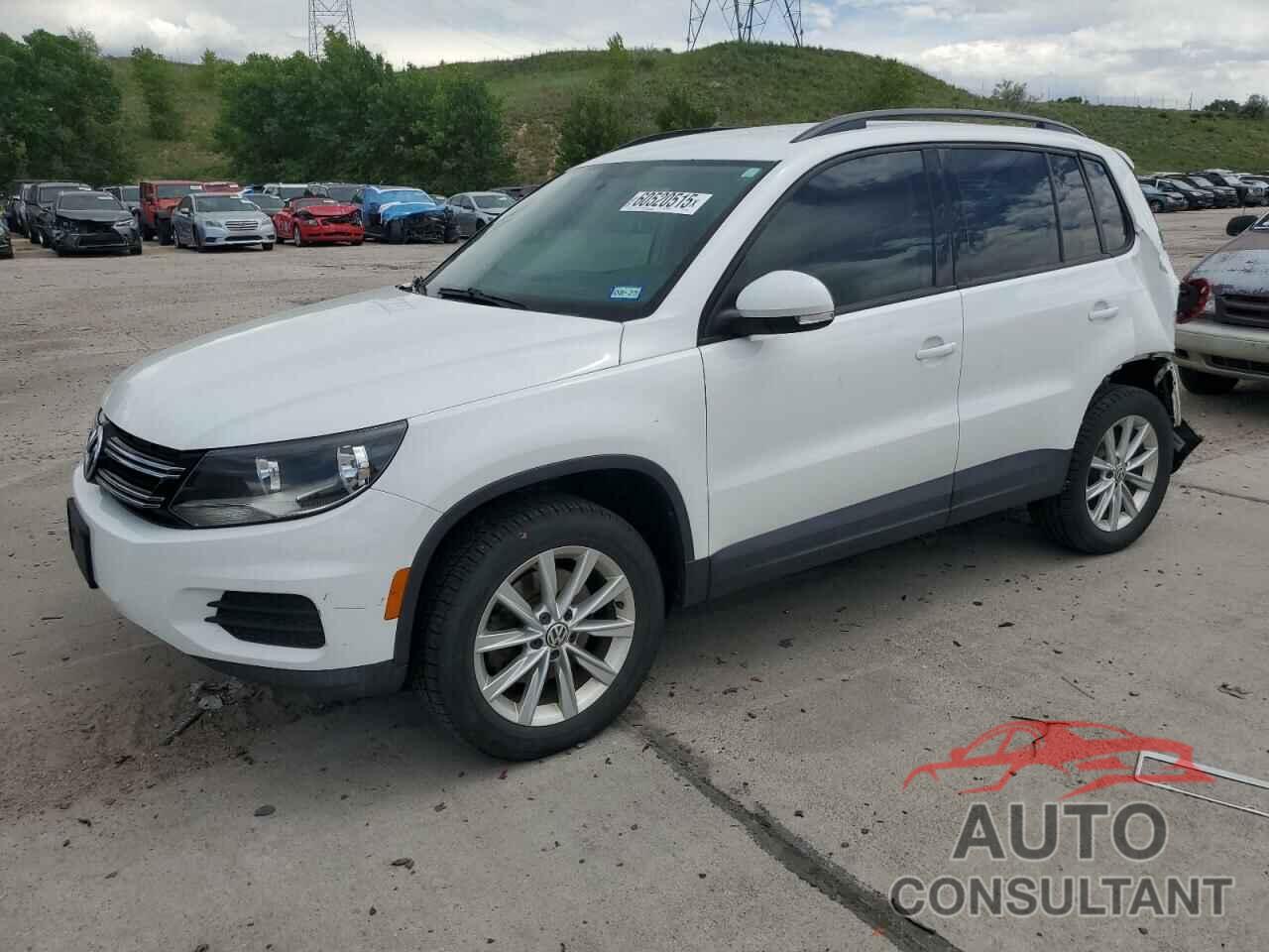 VOLKSWAGEN TIGUAN 2015 - WVGBV7AX1FW541705