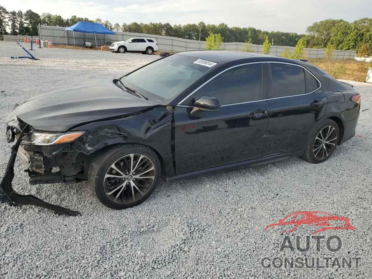 TOYOTA CAMRY 2018 - 4T1B11HK3JU074925