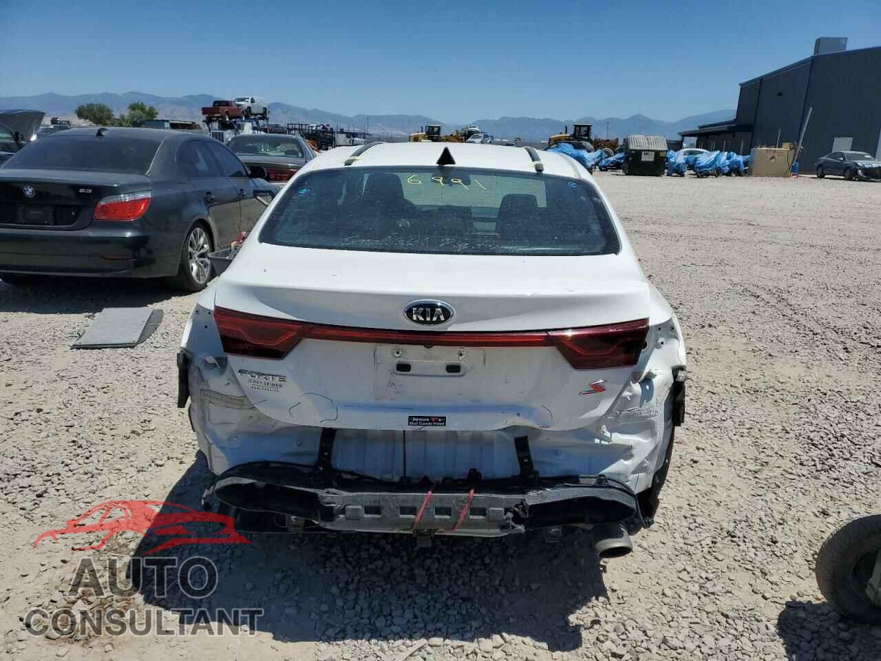 KIA FORTE 2019 - 3KPF34AD8KE064372