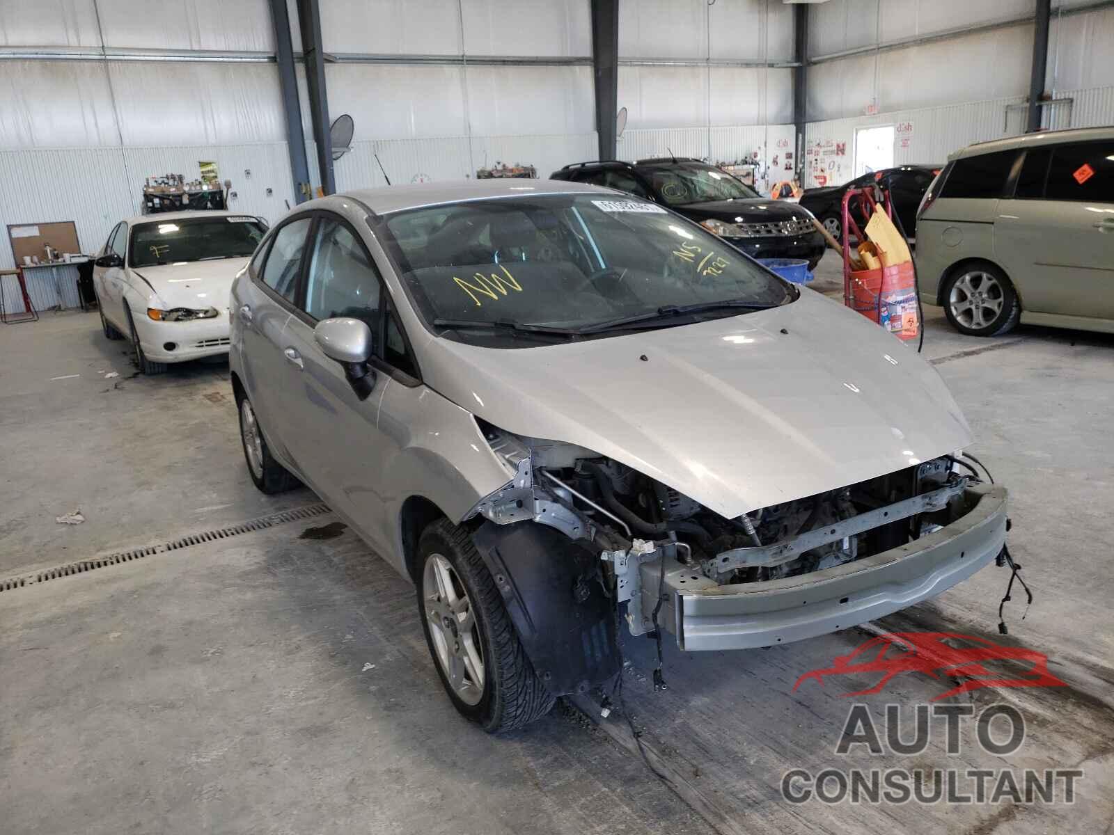 FORD FIESTA 2018 - 3FADP4BJXJM117227