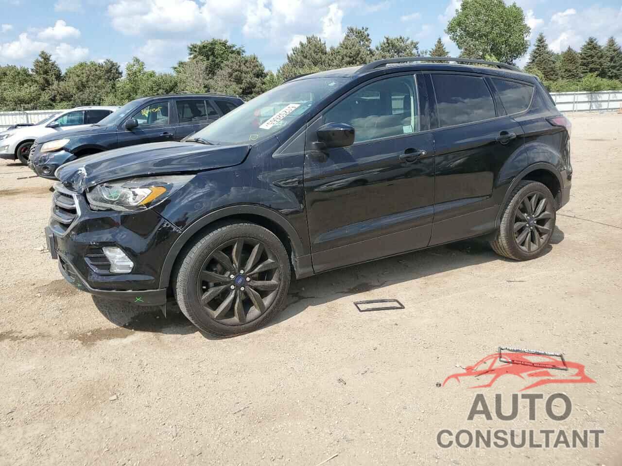 FORD ESCAPE 2018 - 1FMCU0GD9JUD01253