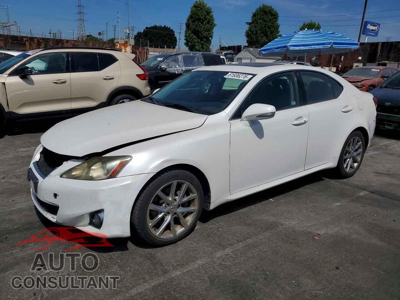 LEXUS IS 2012 - JTHBF5C27C5168211