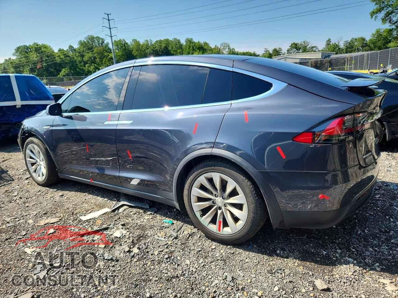 TESLA MODEL X 2016 - 5YJXCAE22GF022650