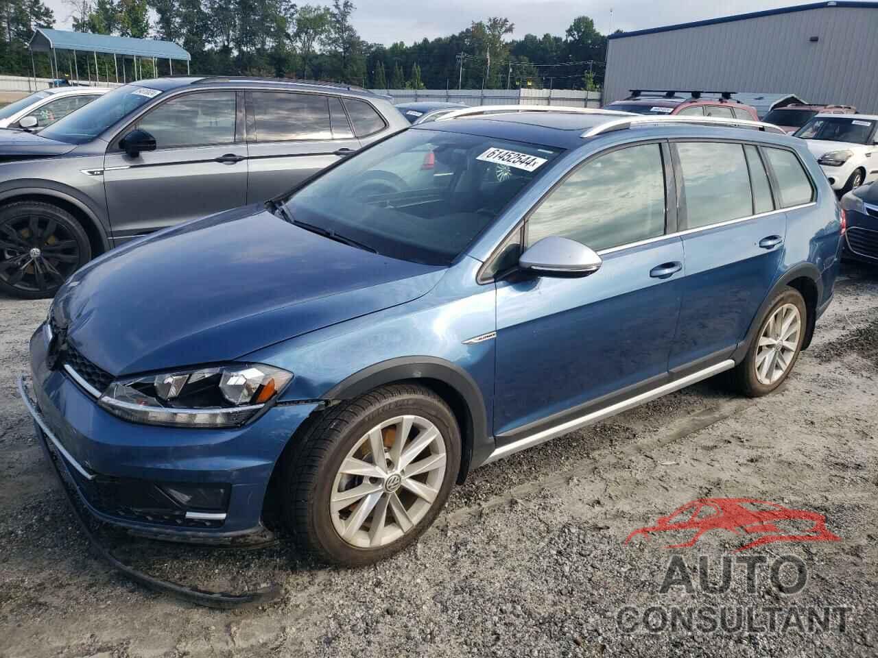 VOLKSWAGEN GOLF 2018 - 3VWM17AU5JM757559