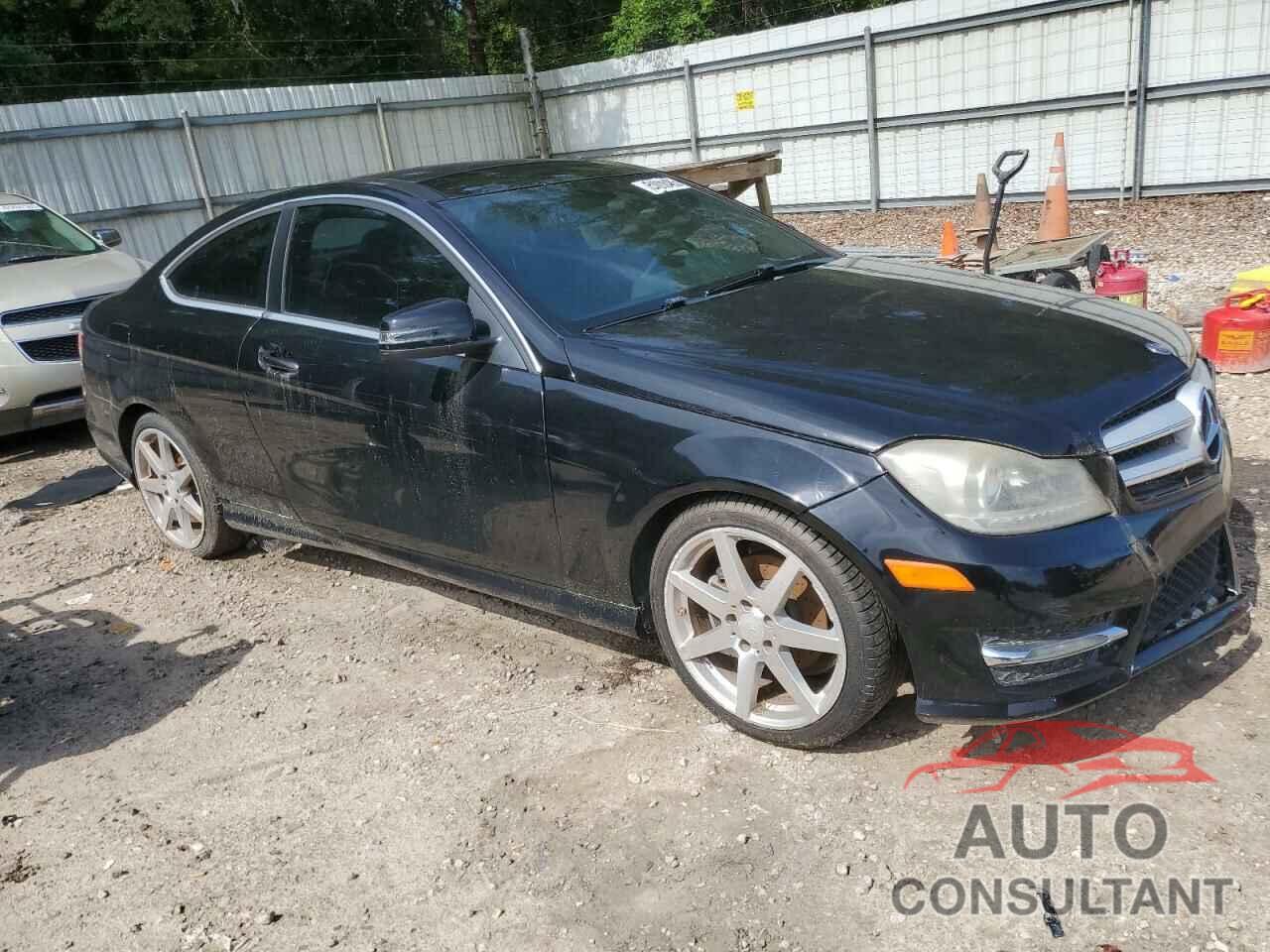 MERCEDES-BENZ C-CLASS 2013 - WDDGJ4HBXDG114602