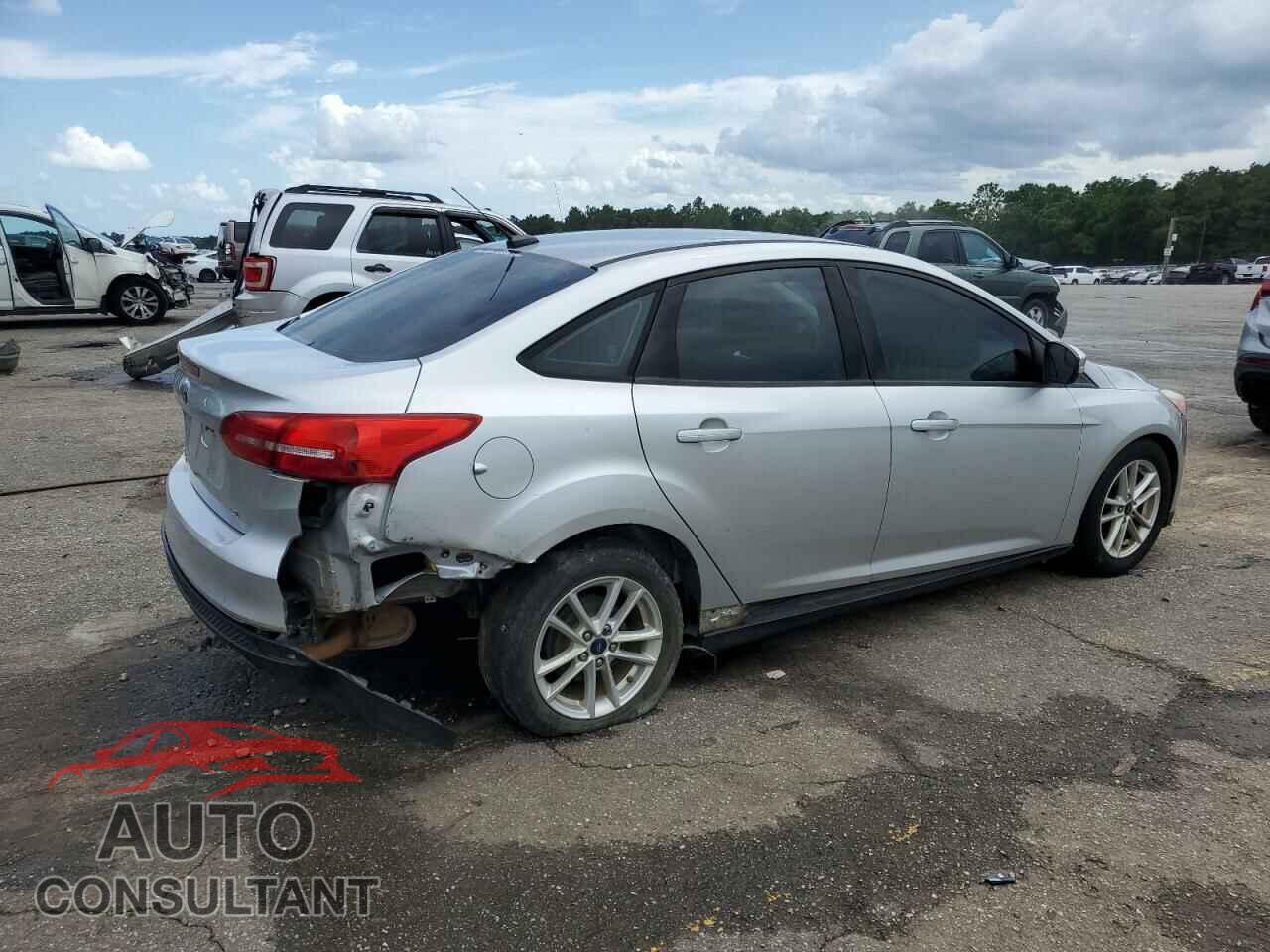 FORD FOCUS 2017 - 1FADP3F29HL242325