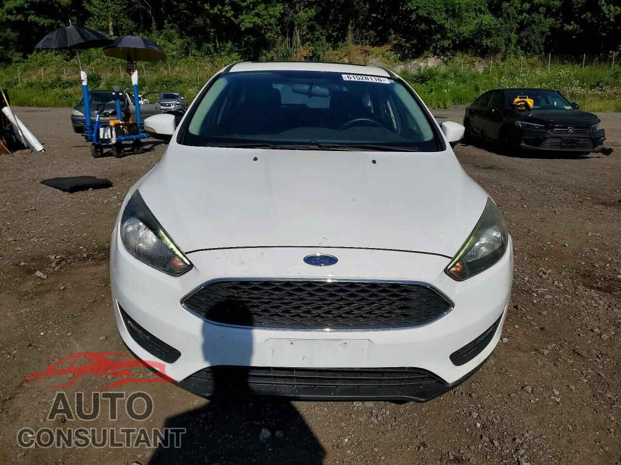FORD FOCUS 2017 - 1FADP3M23HL207654