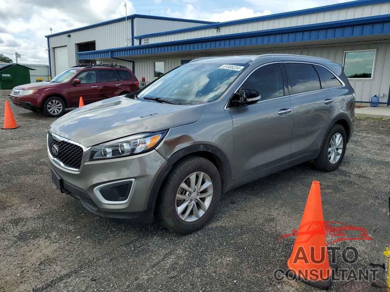 KIA SORENTO 2017 - 5XYPG4A36HG207279