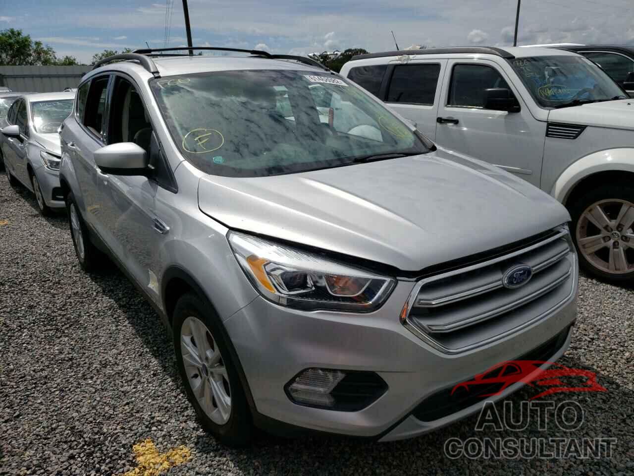 FORD ESCAPE 2017 - 1FMCU0GDXHUC84750