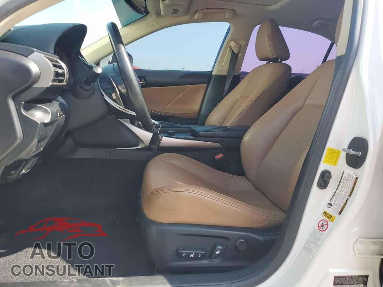 LEXUS IS 2015 - JTHBF1D2XF5047703