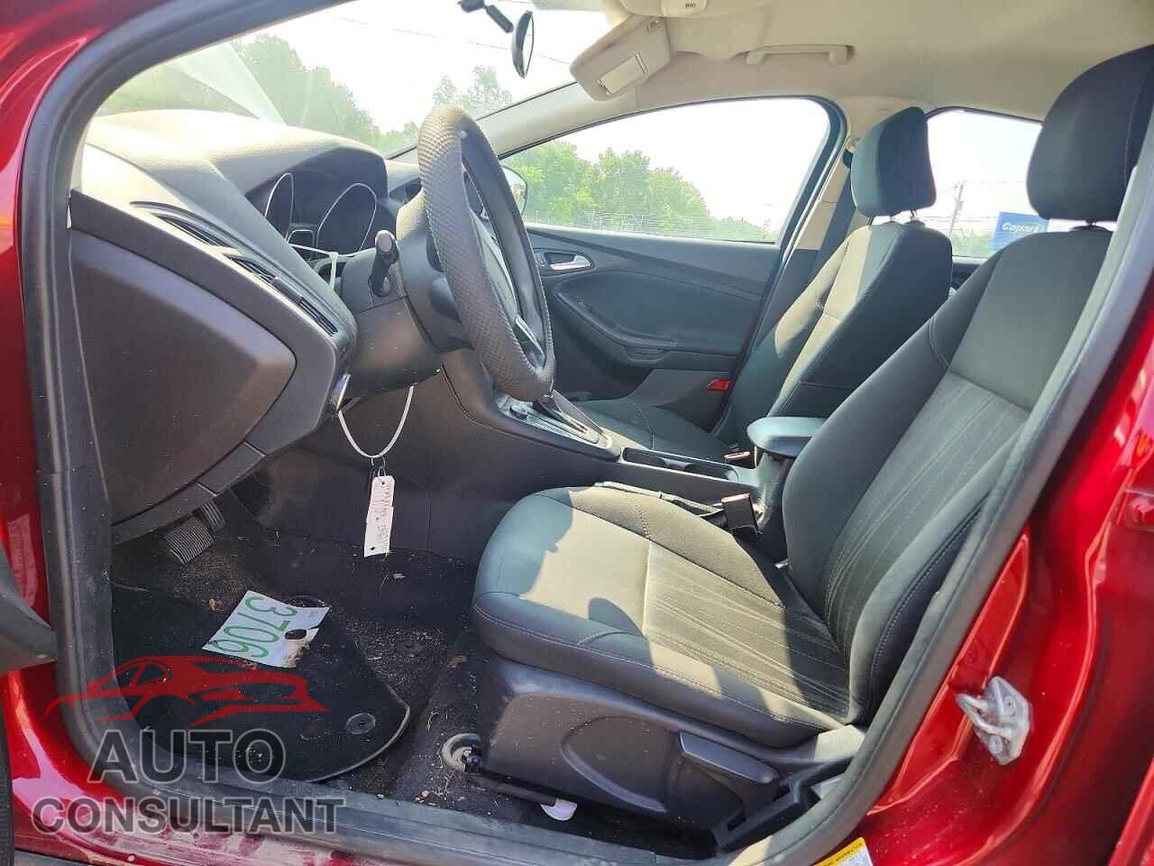 FORD FOCUS 2016 - 1FADP3F23GL361504