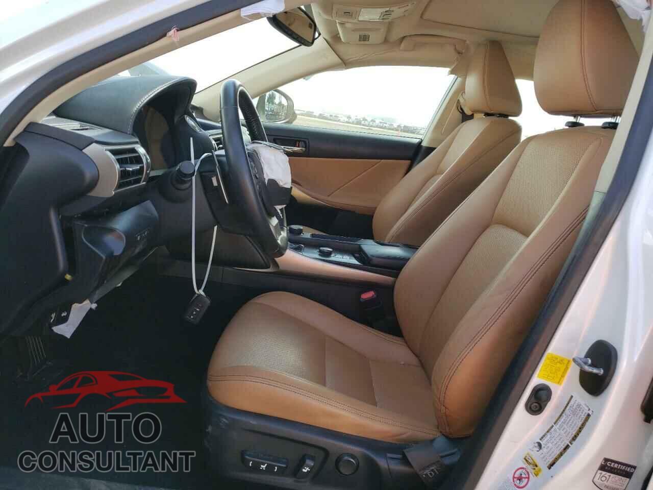 LEXUS IS 2014 - JTHBF1D27E5034020