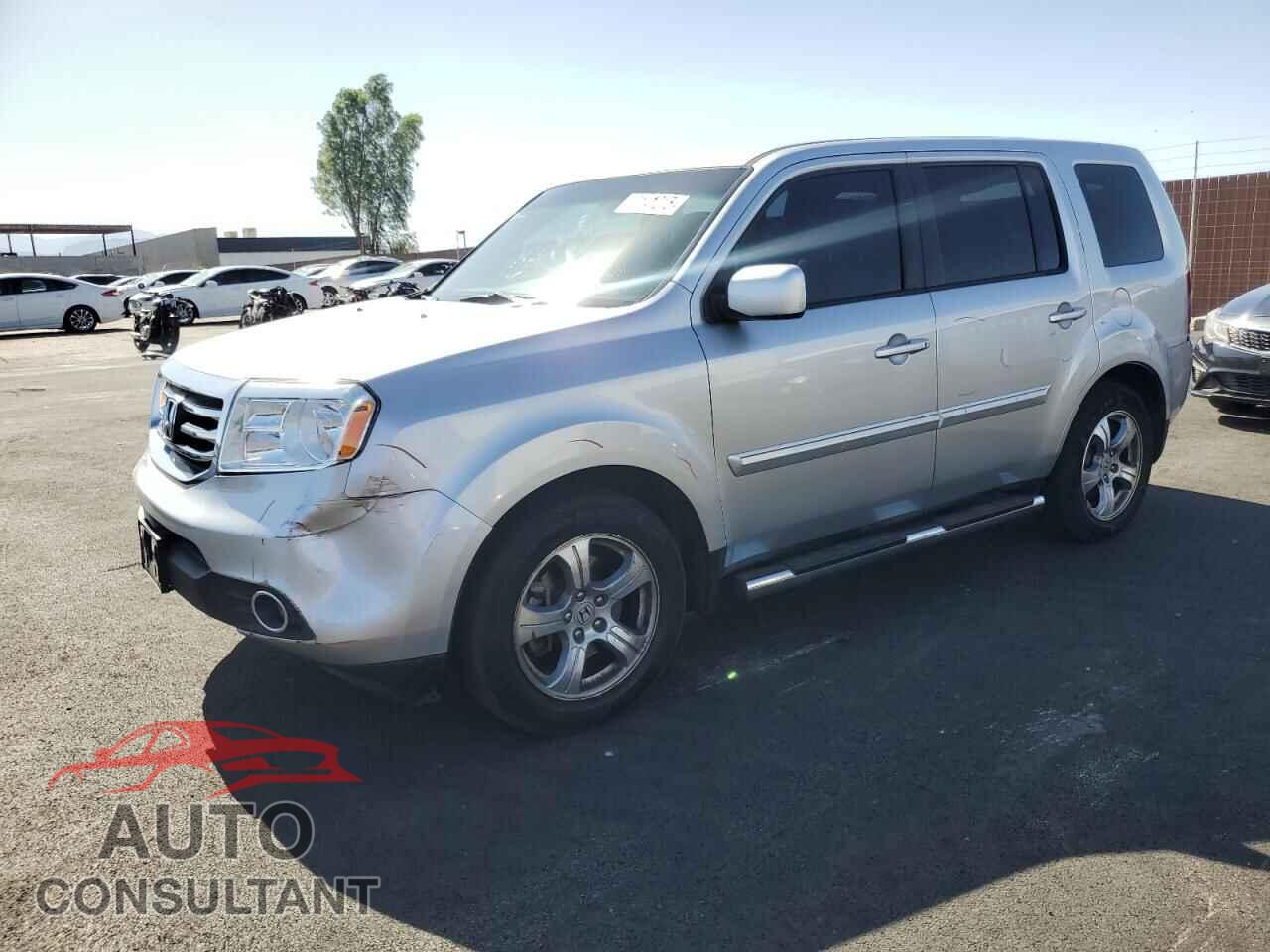 HONDA PILOT 2013 - 5FNYF4H40DB041090