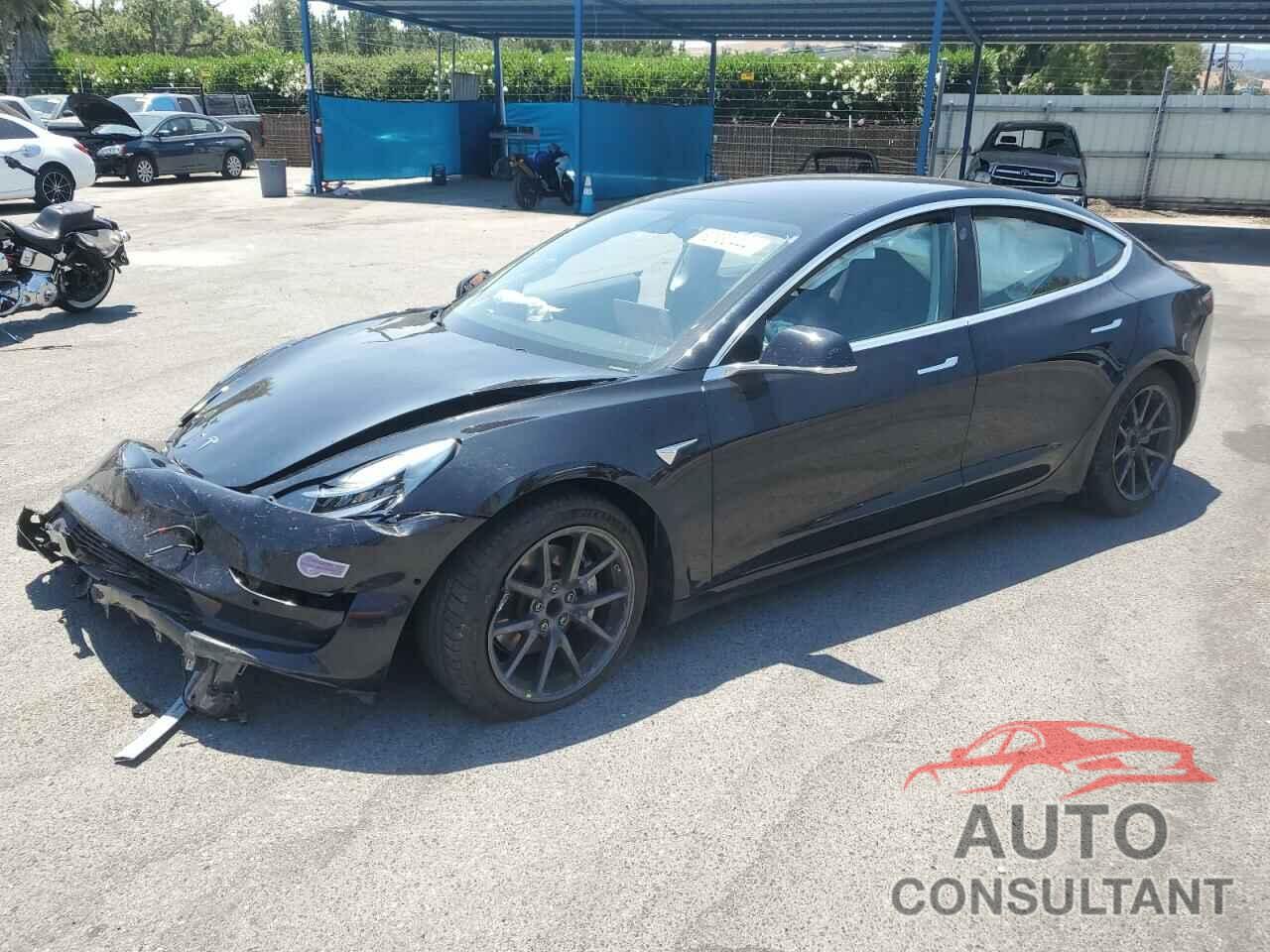 TESLA MODEL 3 2018 - 5YJ3E1EA7JF070233