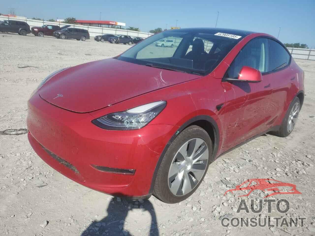 TESLA MODEL Y 2021 - 5YJYGDEE4MF077407
