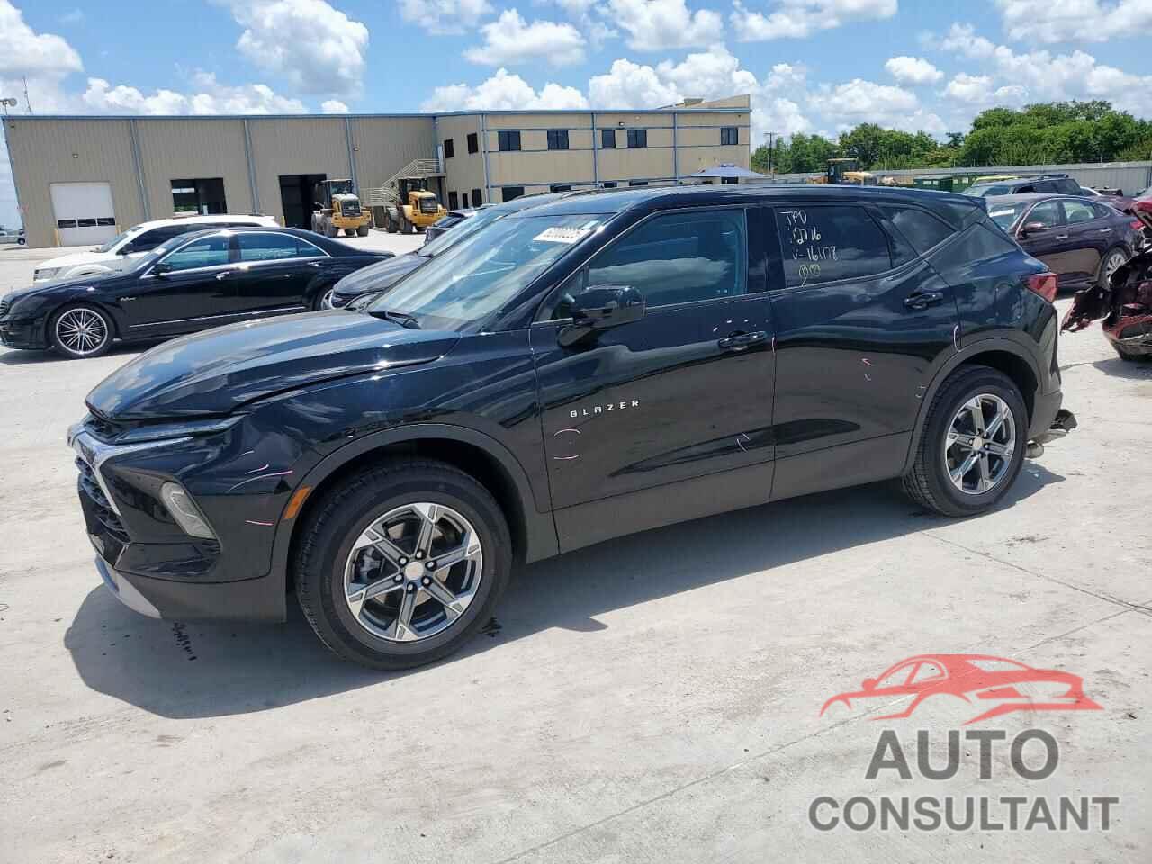 CHEVROLET BLAZER 2023 - 3GNKBCR44PS161178