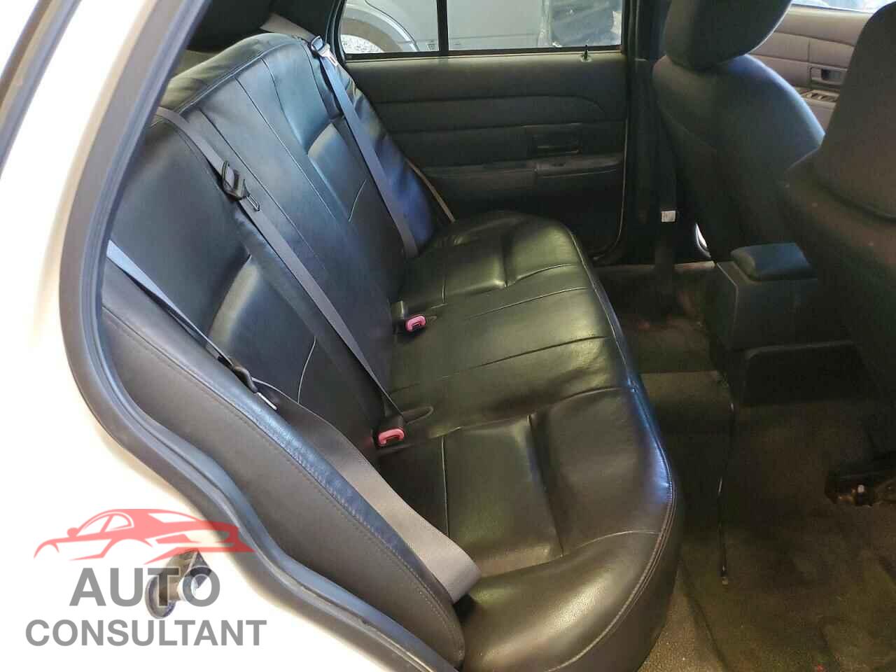FORD CROWN VIC 2009 - 2FAHP71V39X149024