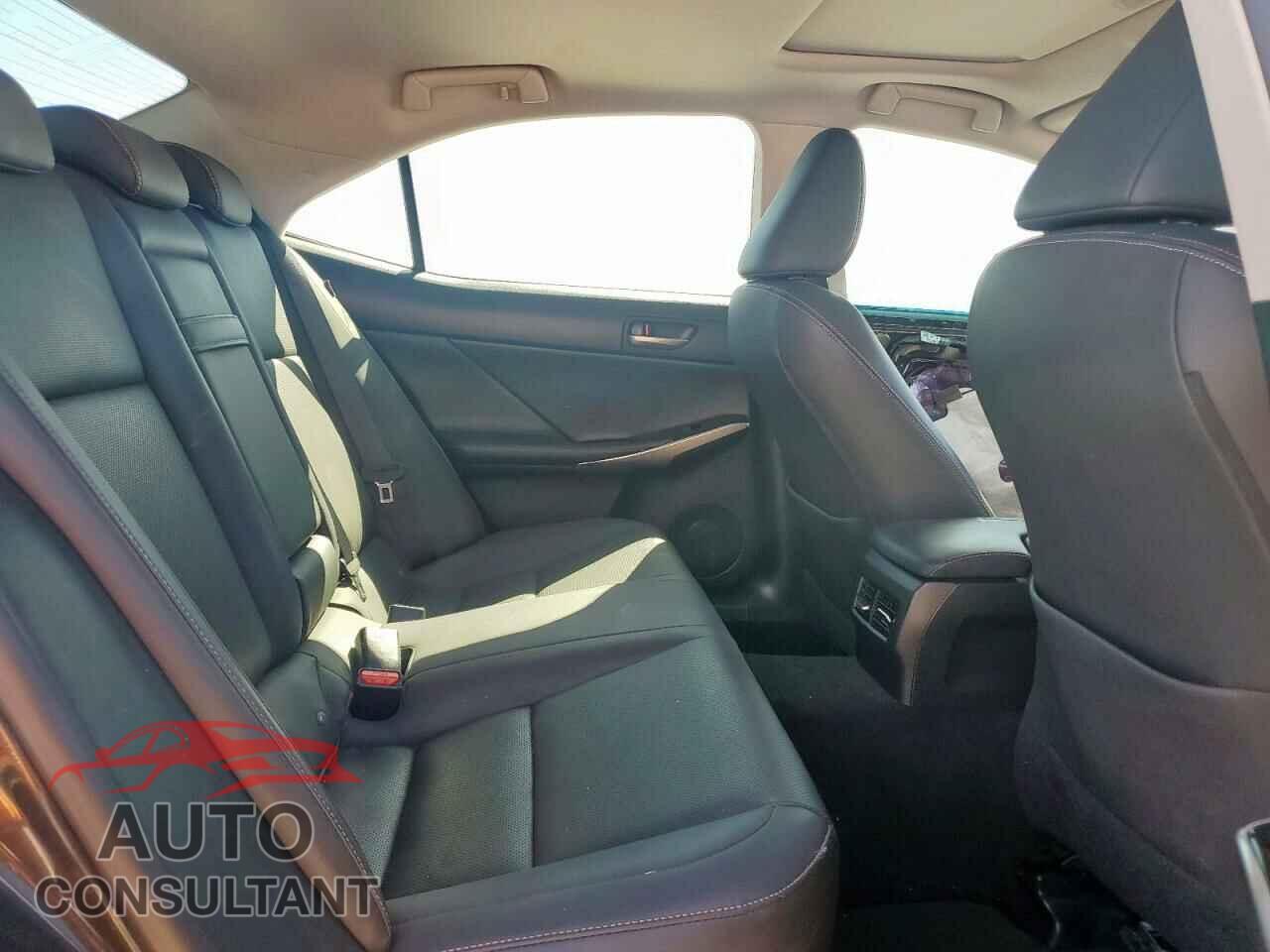 LEXUS IS 2017 - JTHBA1D24H5039369