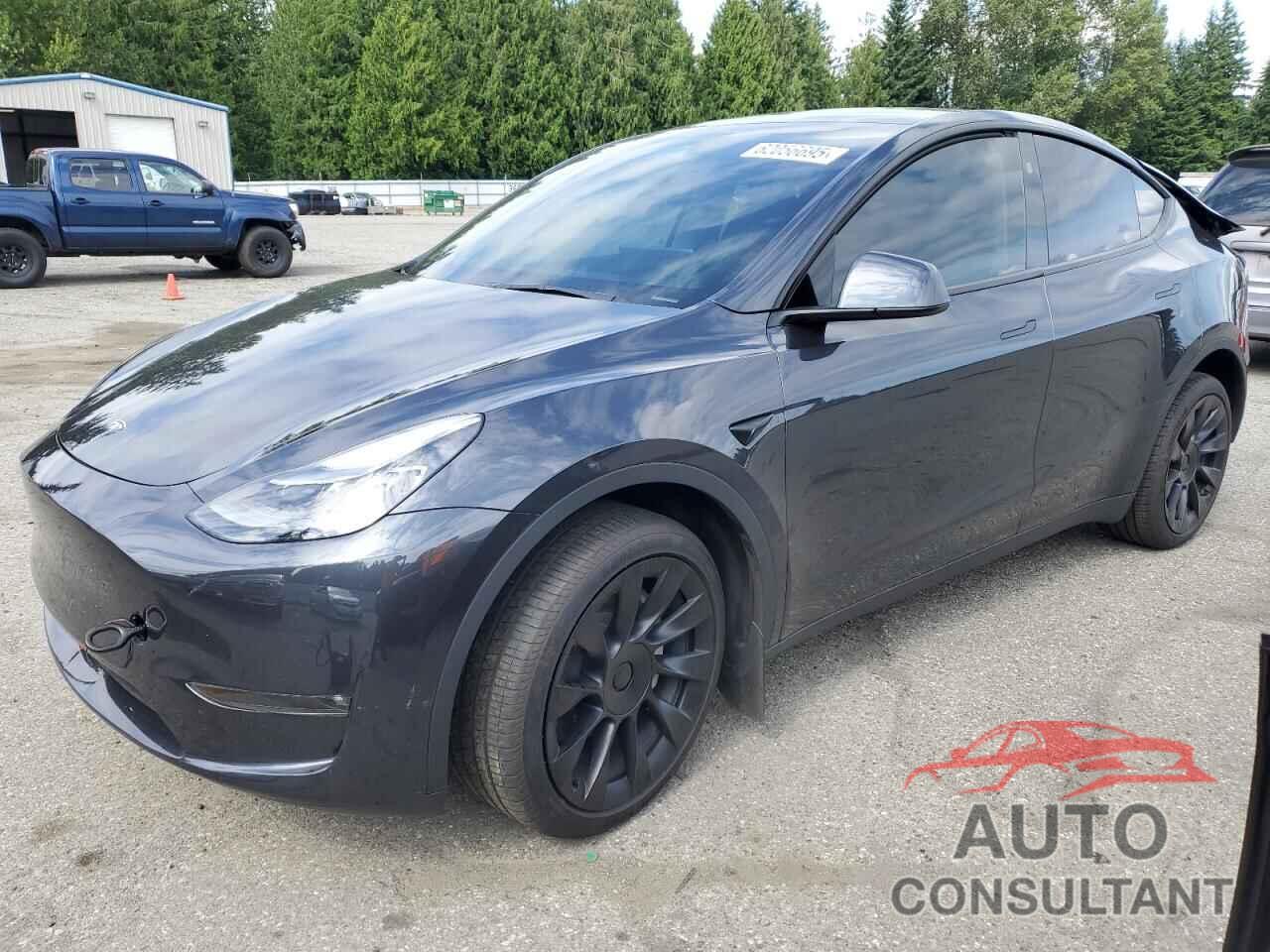 TESLA MODEL Y 2025 - 7SAYGDEE9SF305840