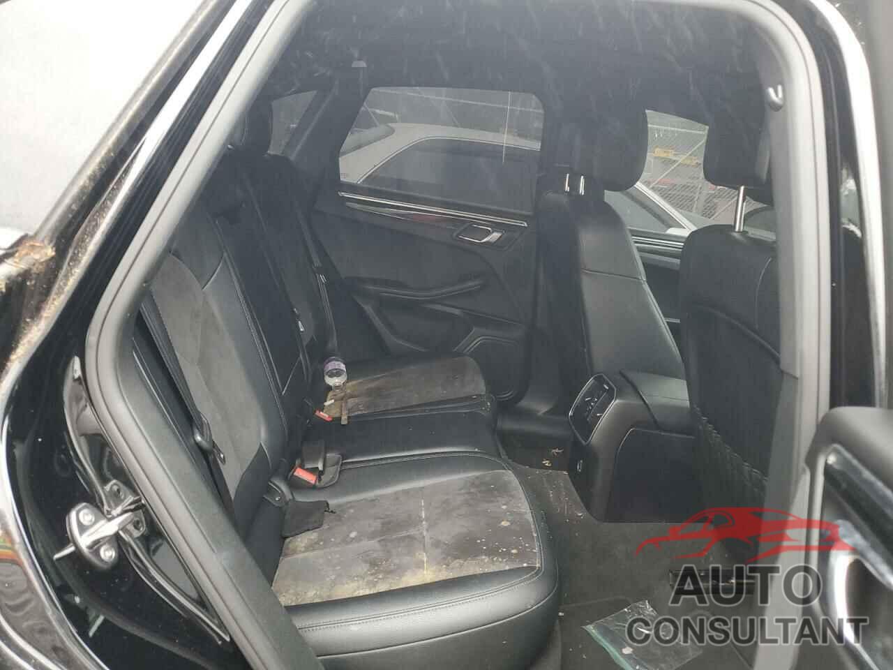 PORSCHE MACAN 2017 - WP1AA2A50HLB07596