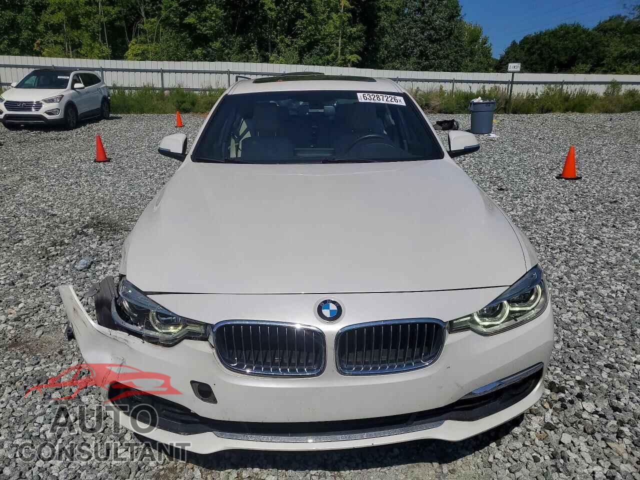 BMW 3 SERIES 2018 - WBA8B9C52JEE82600