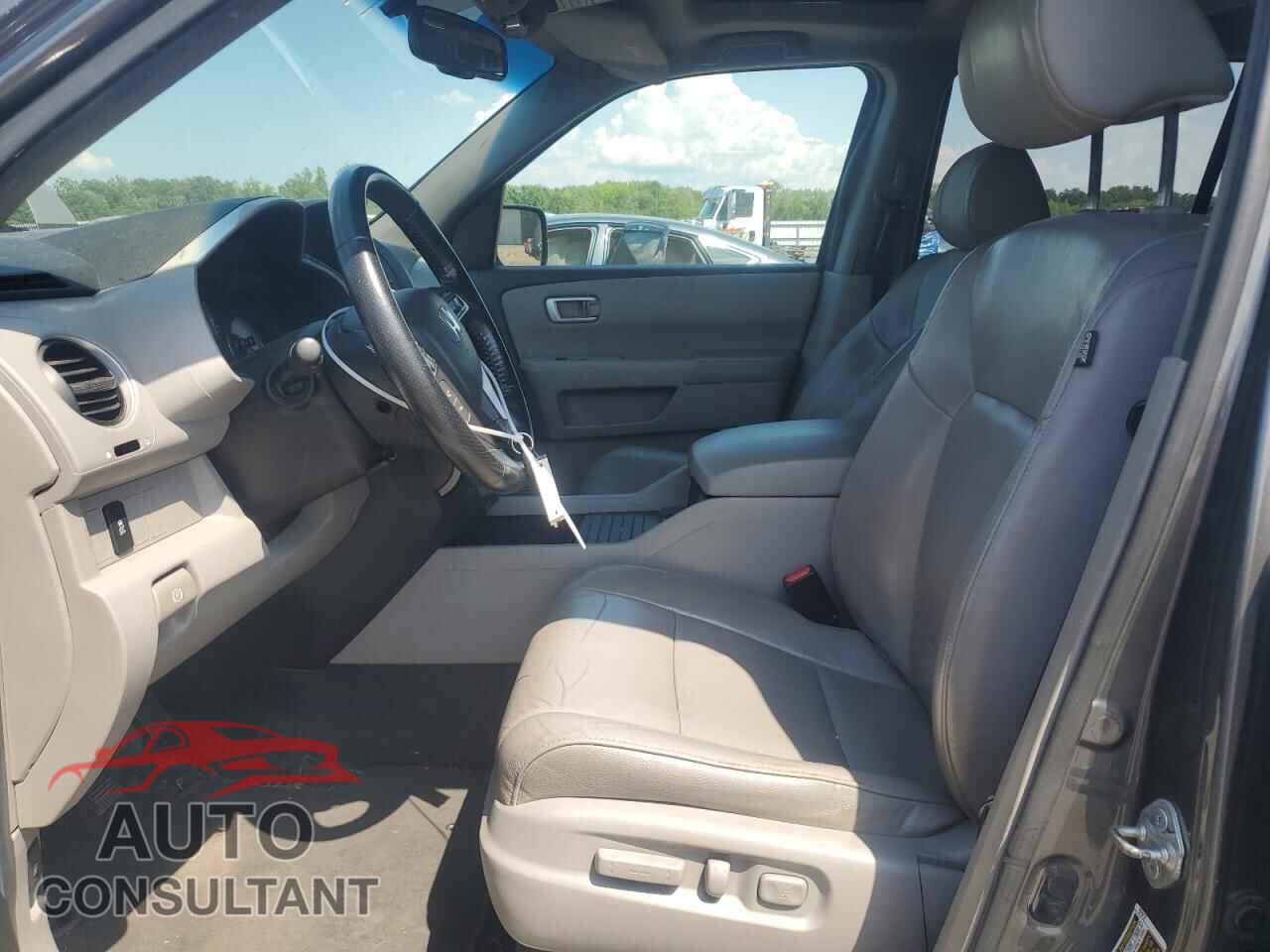 HONDA PILOT 2012 - 5FNYF3H56CB013523