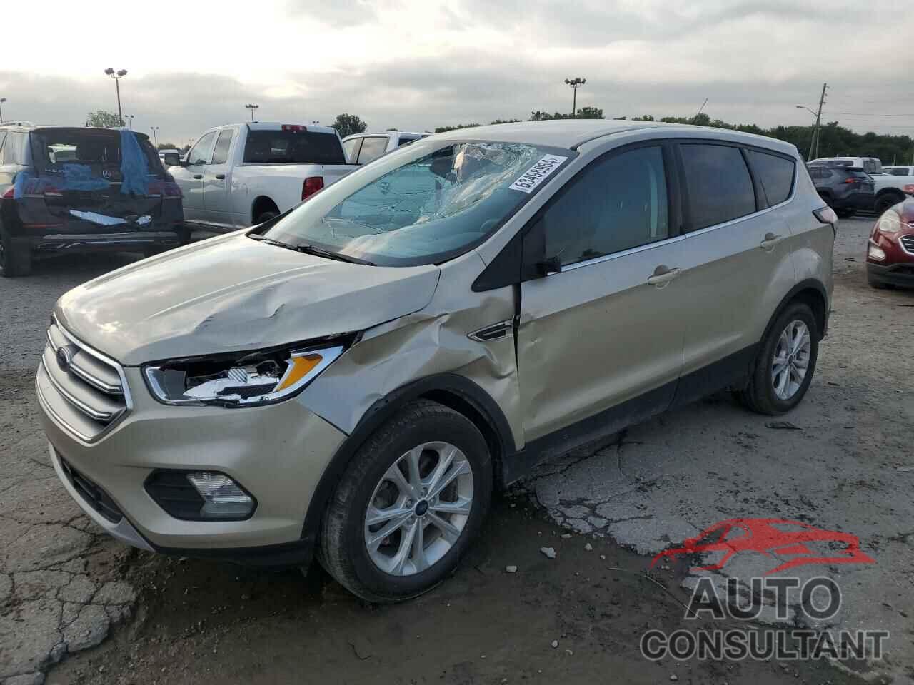 FORD ESCAPE 2017 - 1FMCU9GD3HUC46653